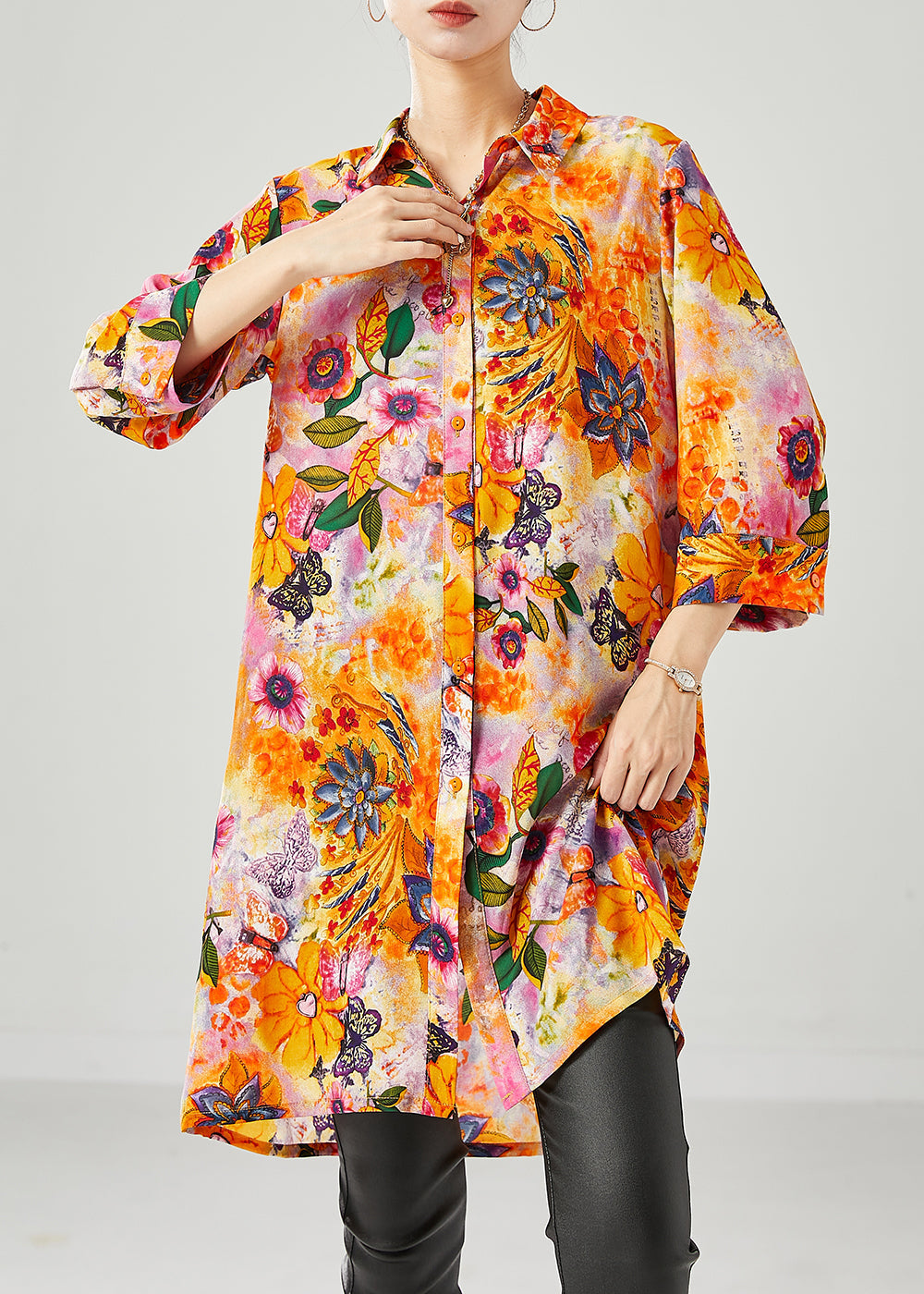 Women's - Floral Long Blouse - Fine Fabric - Elegant Style - Perfect for Everyday Wear