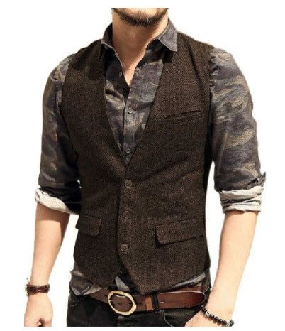 Sleeveless waistcoat with textured details