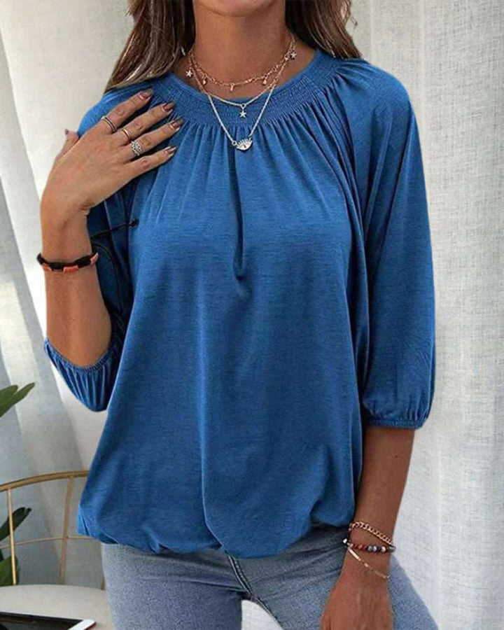 Pleated blouse with quarter sleeves