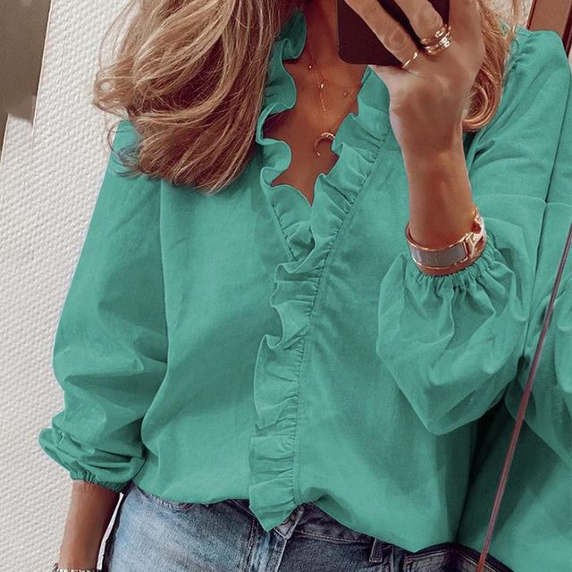 Elegant women's blouse