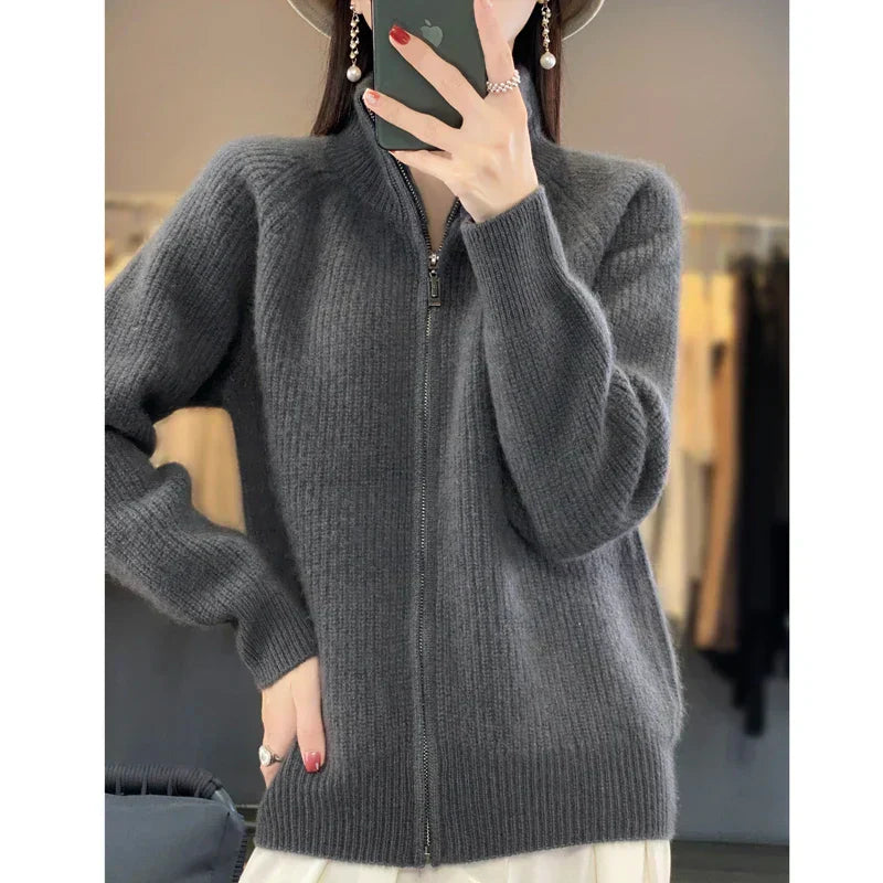 Wool cardigan with zip