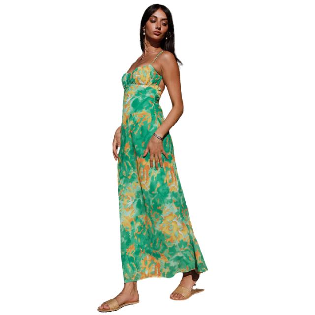 Flowing maxi dress with floral pattern