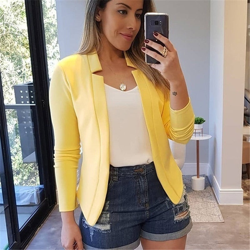 Trendy short blazer for women