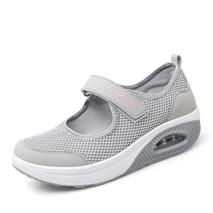 Amelia™ | Lightweight, breathable and elasticated women's hiking shoes