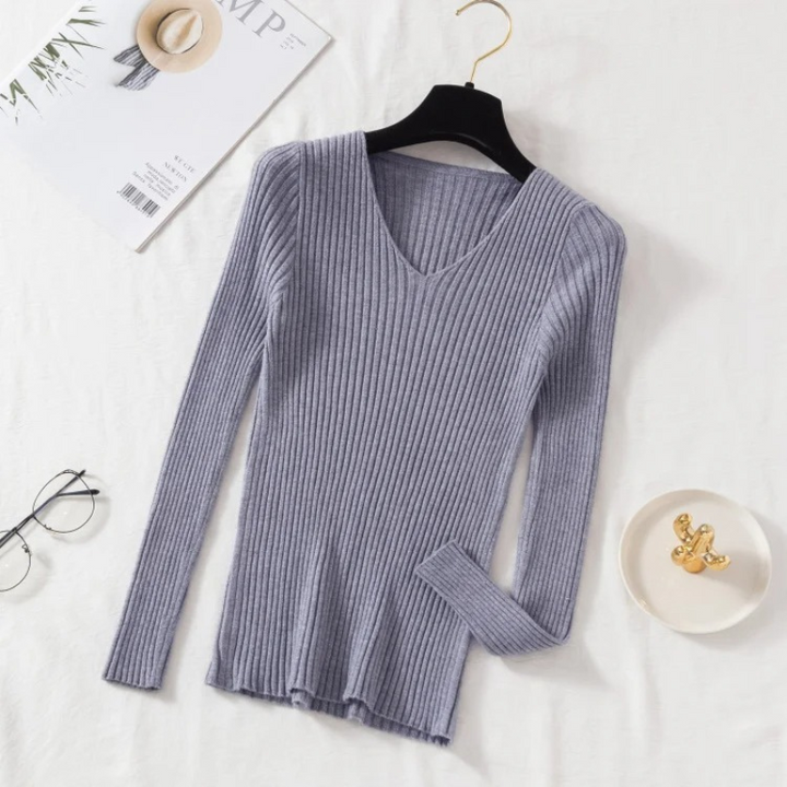 Slim-fit jumper with ribbed V-neckline for a chic look