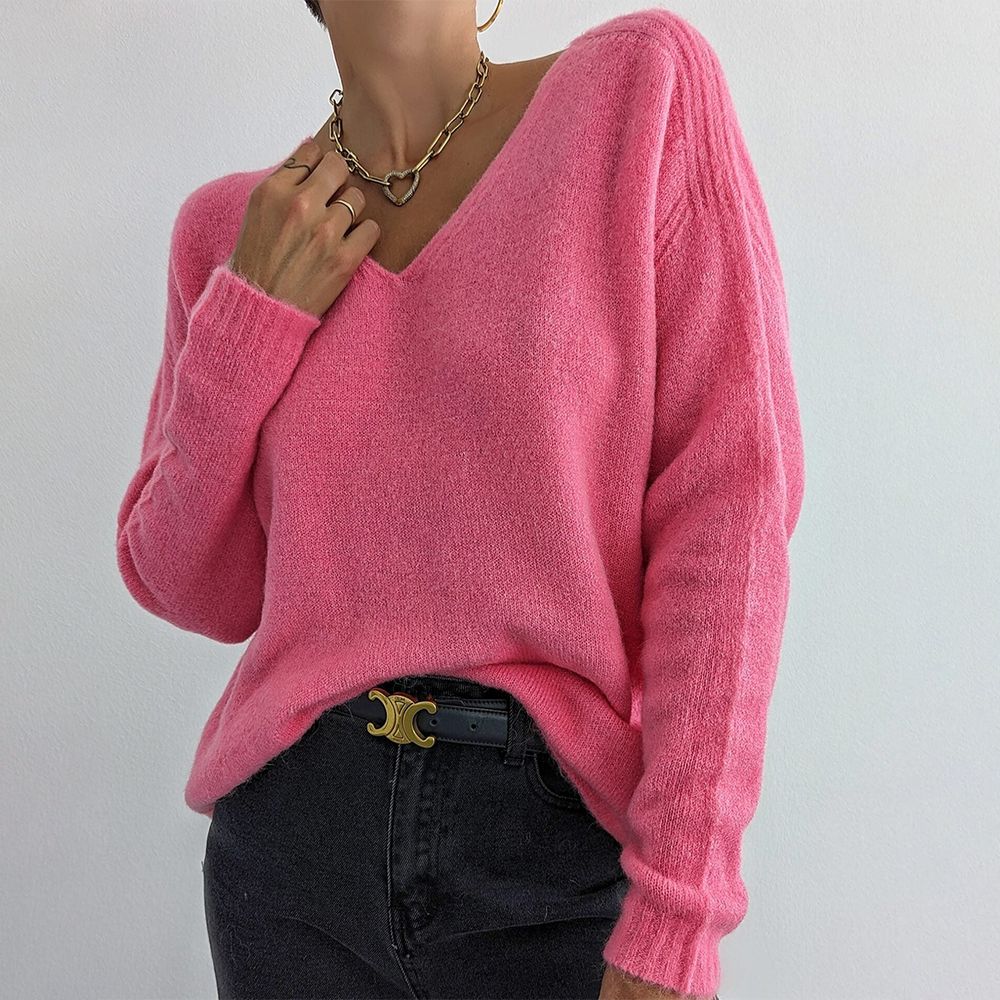 Cute single-coloured long-sleeved jumper