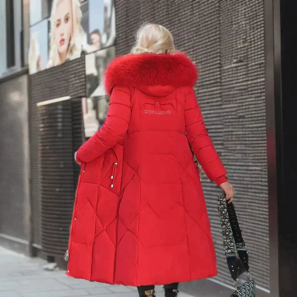 Fashionable coat with faux fur trim