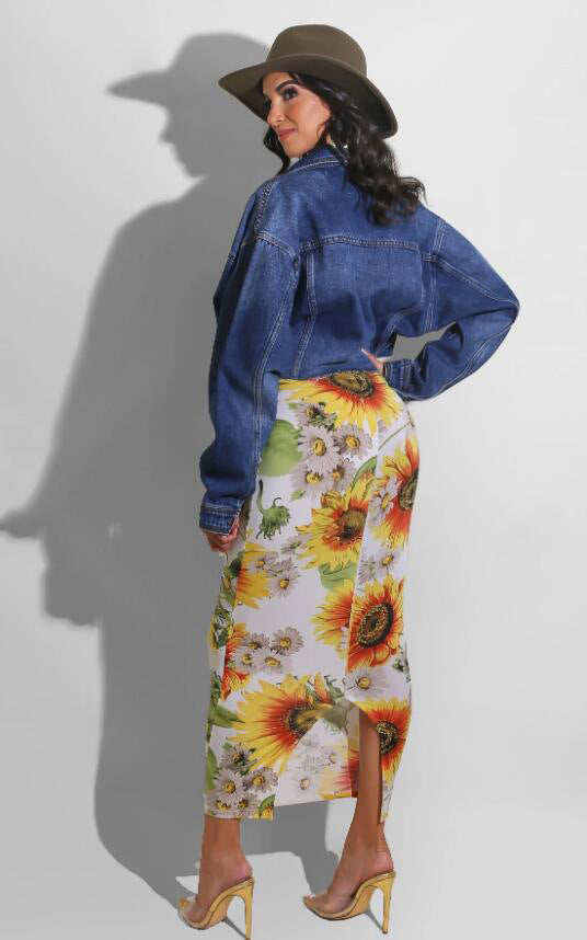 Casual Dress With Round Neck and Sunflower Print