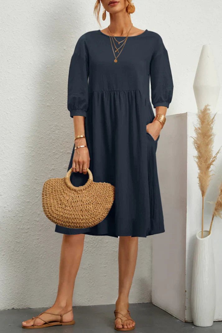 Casual mid-length dress with 3/4-length sleeves