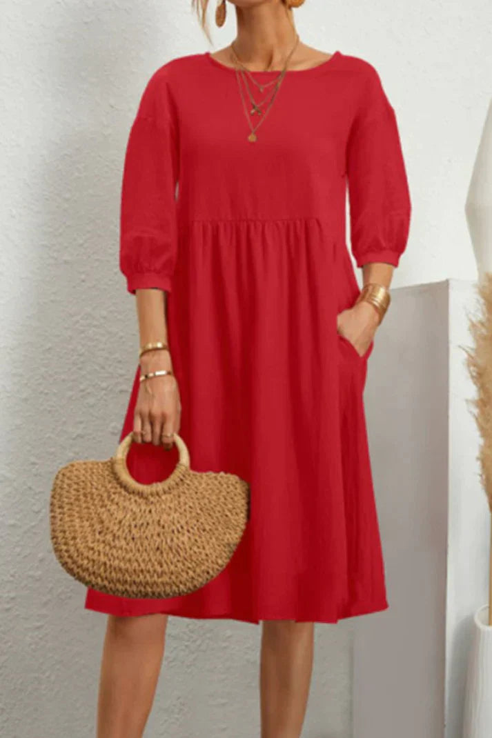 Casual mid-length dress with 3/4-length sleeves