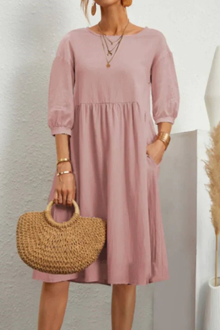 Casual mid-length dress with 3/4-length sleeves