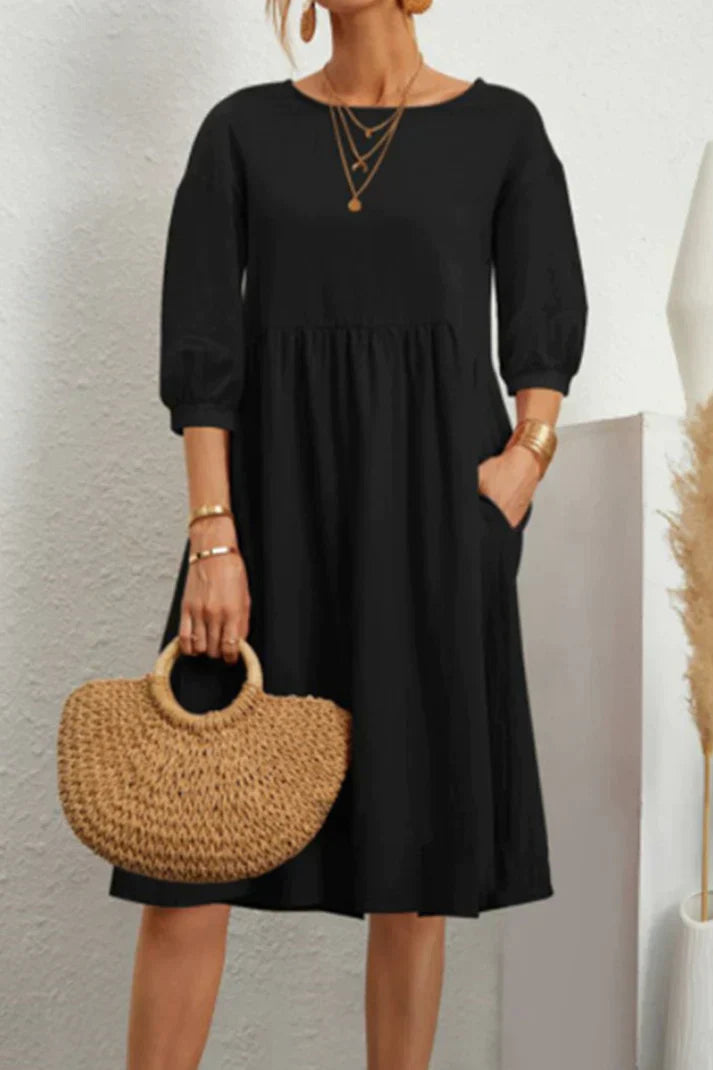 Casual mid-length dress with 3/4-length sleeves