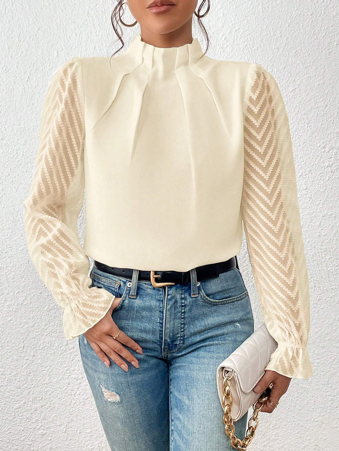 Coastal blouse with lace sleeves