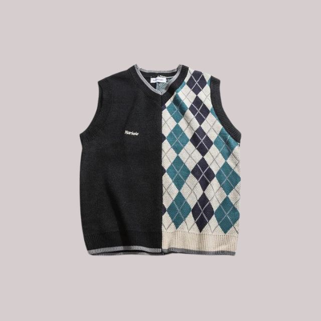 Colour-block knitted waistcoat with diamond pattern