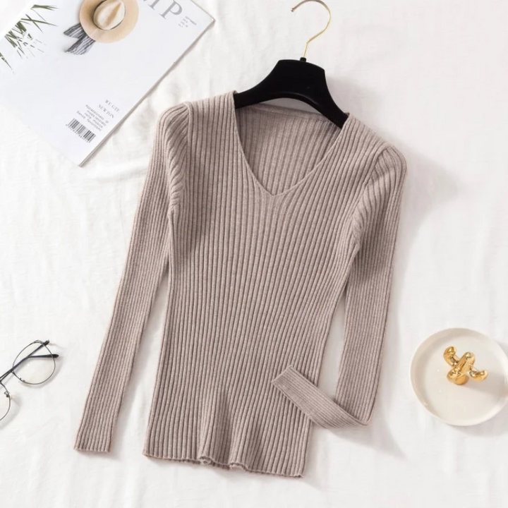 Slim-fit jumper with ribbed V-neckline for a chic look