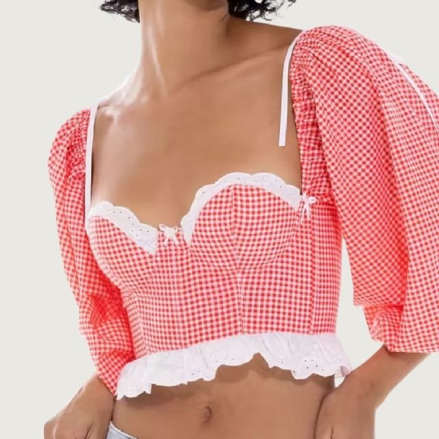 Chequered crop top with lace hem