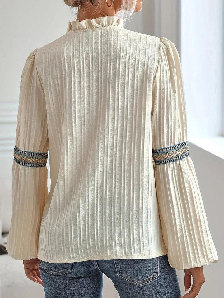 Long-sleeved blouse