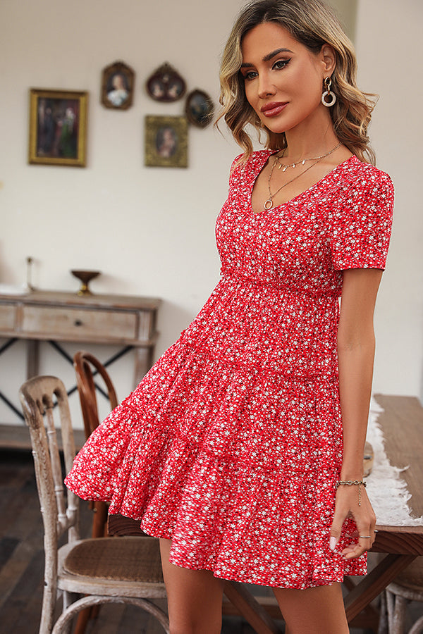 Dress with floral print, V-neckline and ruffles