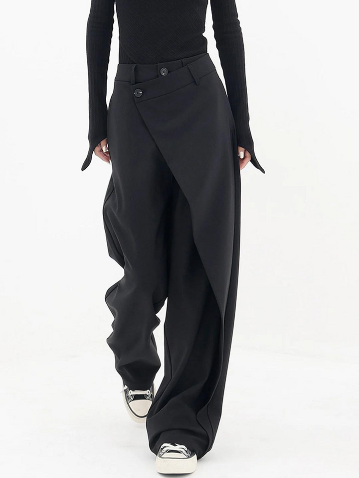 Asymmetric baggy trousers