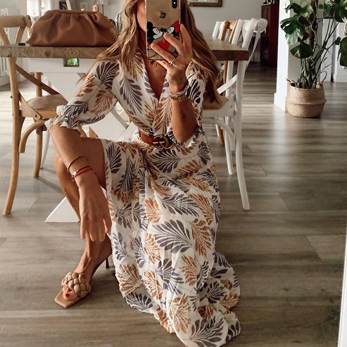 Elegant floral patterned dress