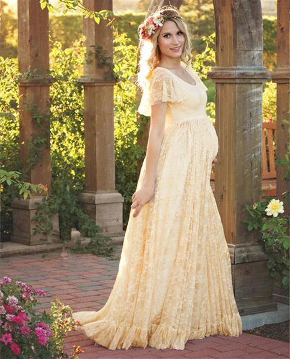 Lace maternity dresses - 2024 Edition