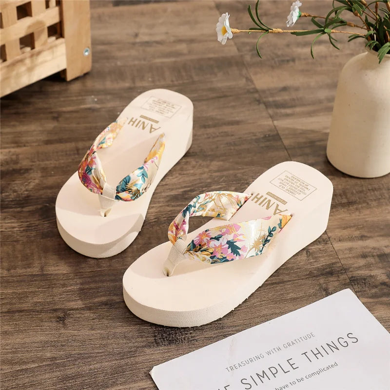 Beach platform sandals