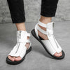 Flat leather sandals in Roman style