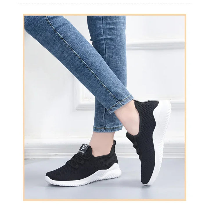 Women's leisure sneakers