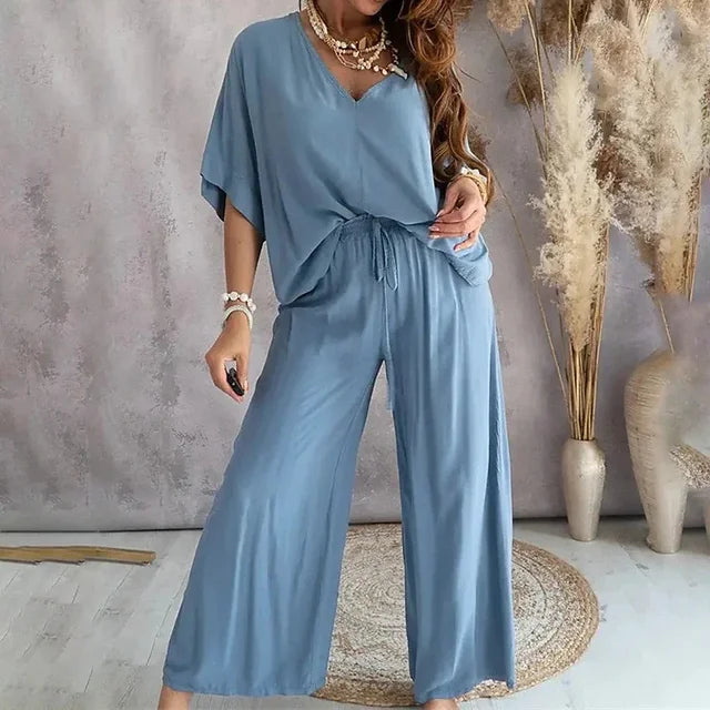 Elegant two-piece set in a loose fit