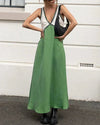 Casual maxi dress made of satin in contrasting colour