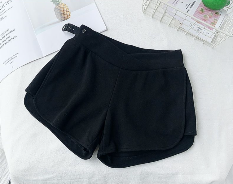 Relaxed summer maternity shorts