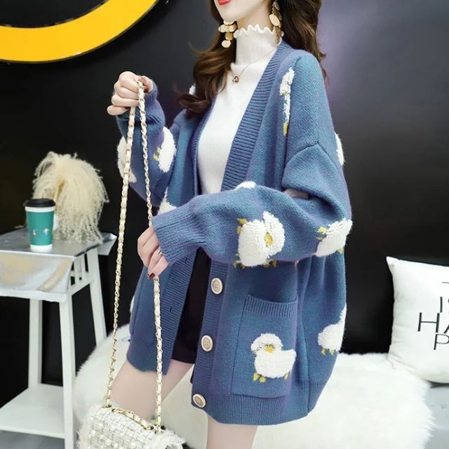 Chunky knit cardigan with sheep motif