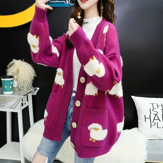 Chunky knit cardigan with sheep motif