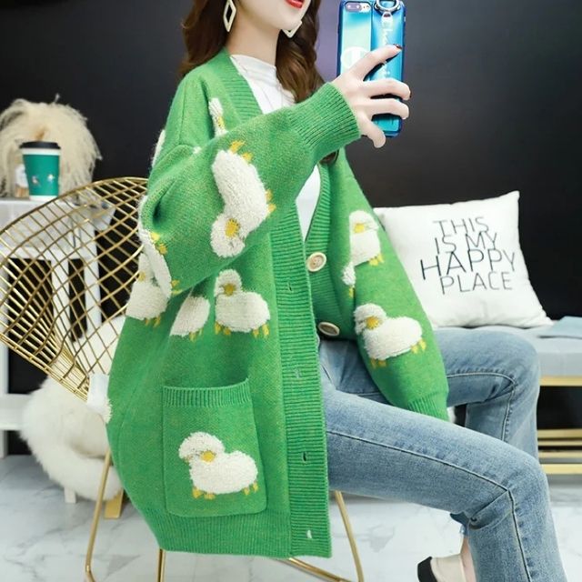 Chunky knit cardigan with sheep motif