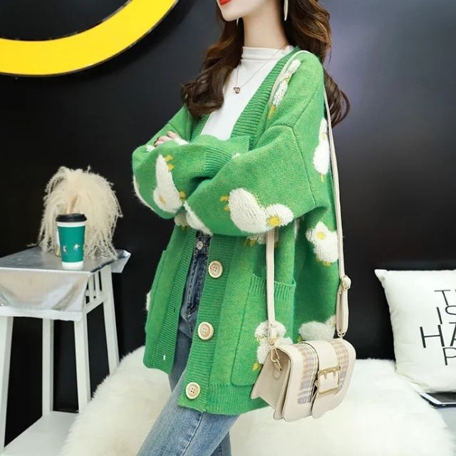 Chunky knit cardigan with sheep motif