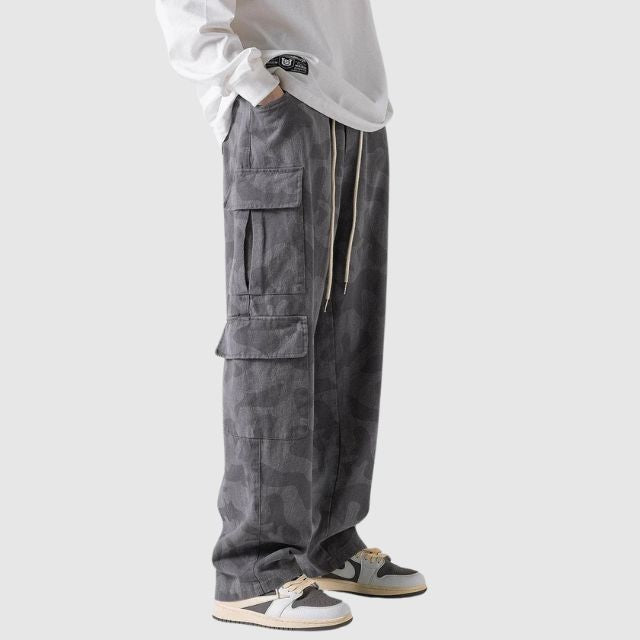 Casual cargo trousers in camouflage pattern