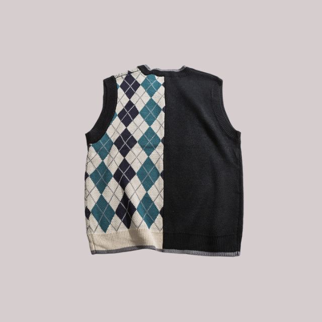 Colour-block knitted waistcoat with diamond pattern