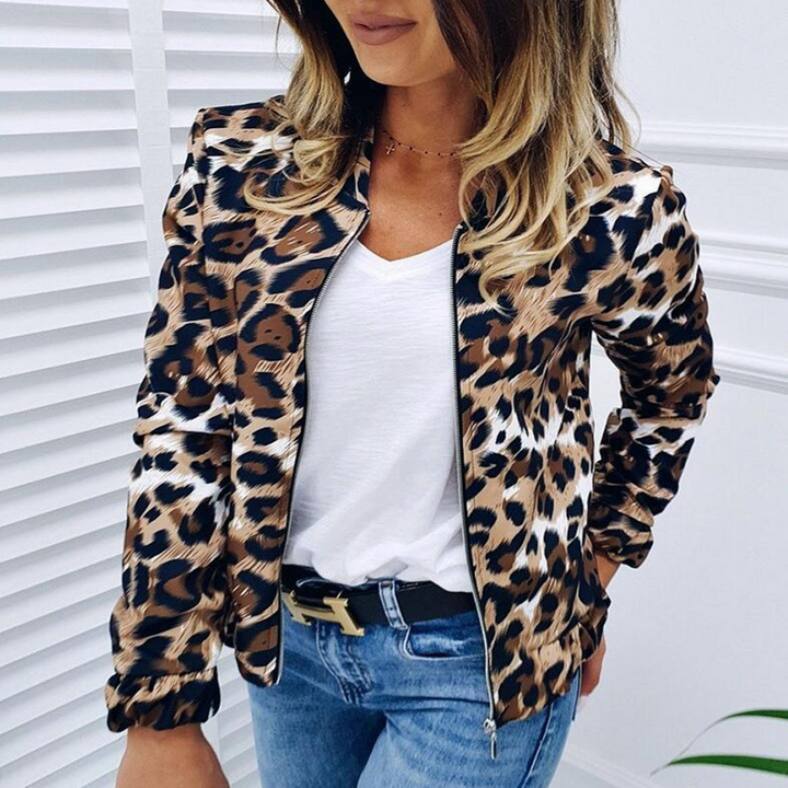 Fashionable bomber jacket with animal print and comfortable fit