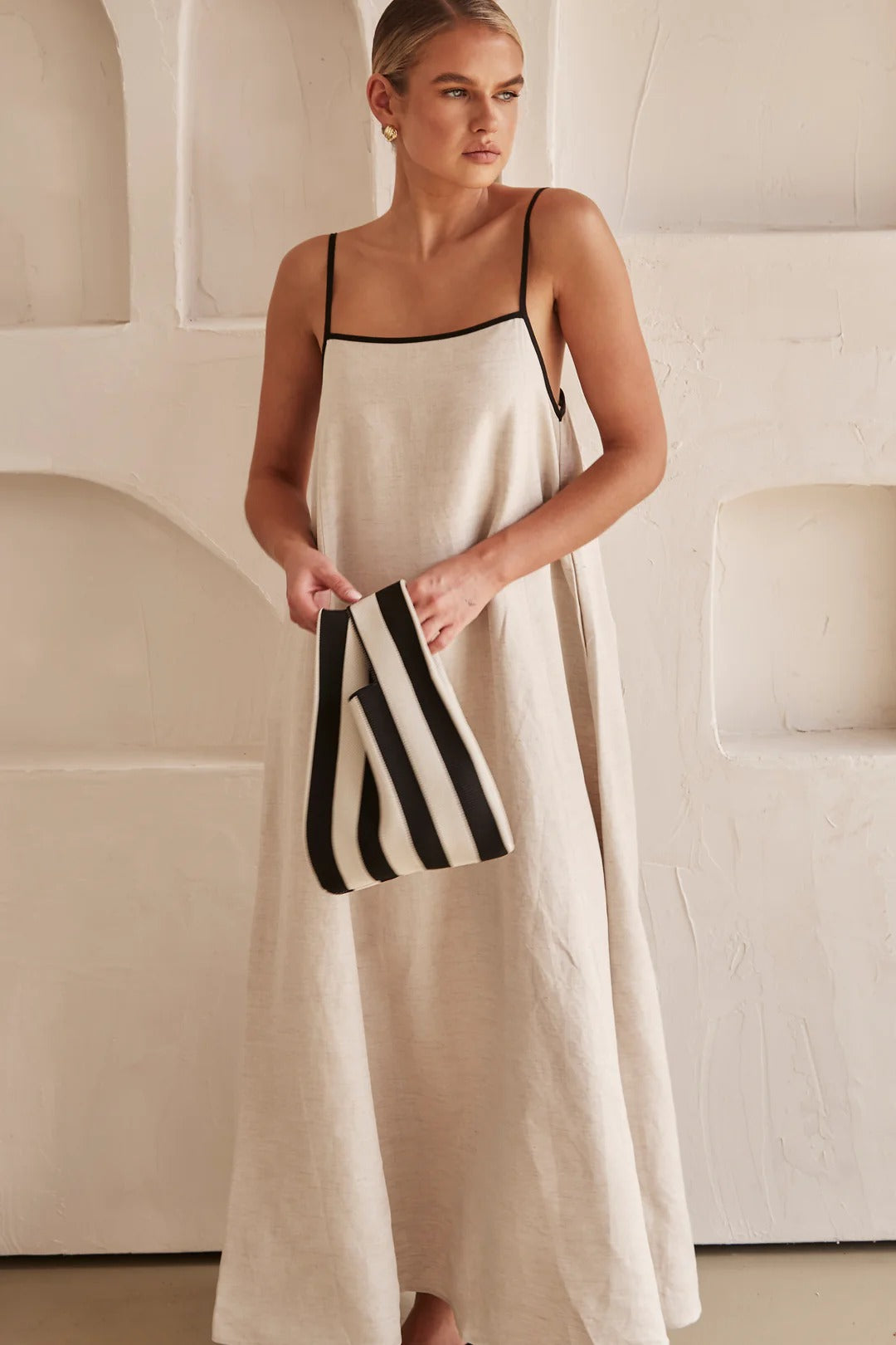 Contrasting linen maxi dress