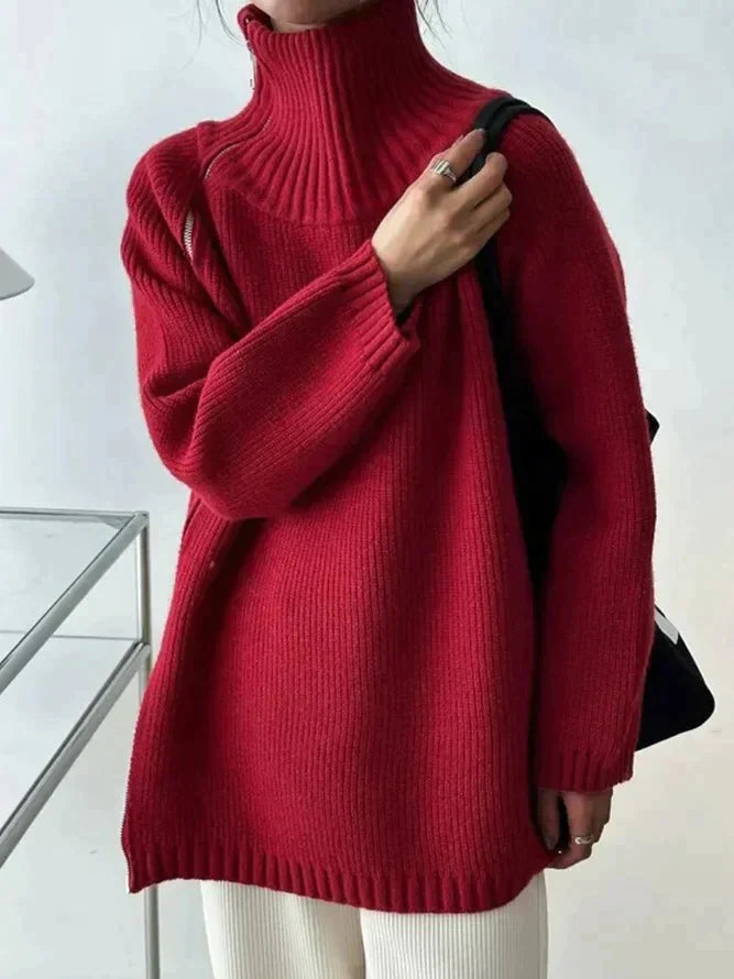 Red single-coloured jumper with a high neckline