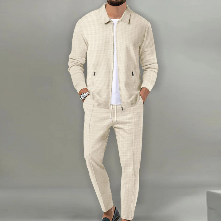 Men's two-piece leisure suit