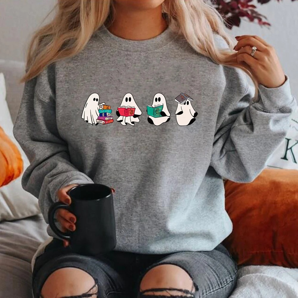 Cute graphic jumper with ghost motif for casual style