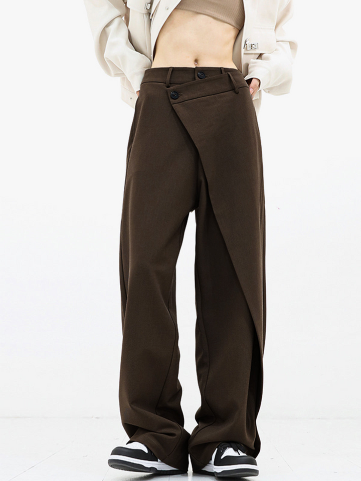 Asymmetric baggy trousers