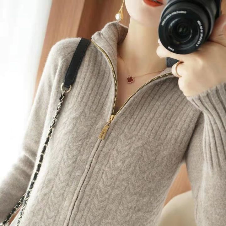 Cashmere cardigan with cord