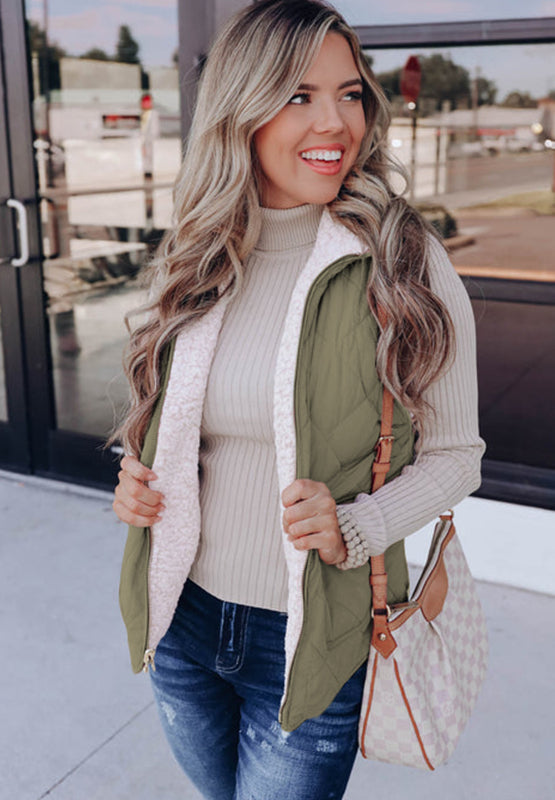 Women's - Cosy Fuzzy Zip-Up Vest Coat with Pockets - Warm and Stylish Outerwear