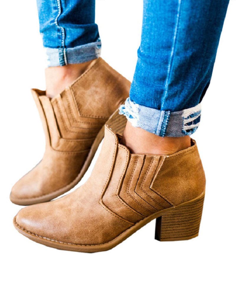 Slim ankle boot