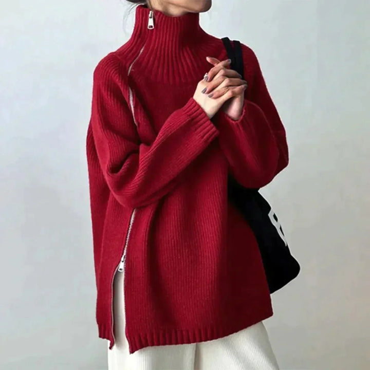 Red single-coloured jumper with a high neckline