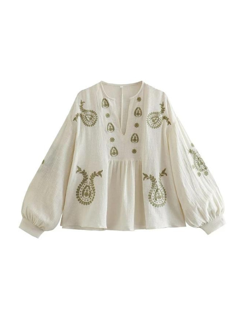 Blouse with lantern sleeves and embroidery