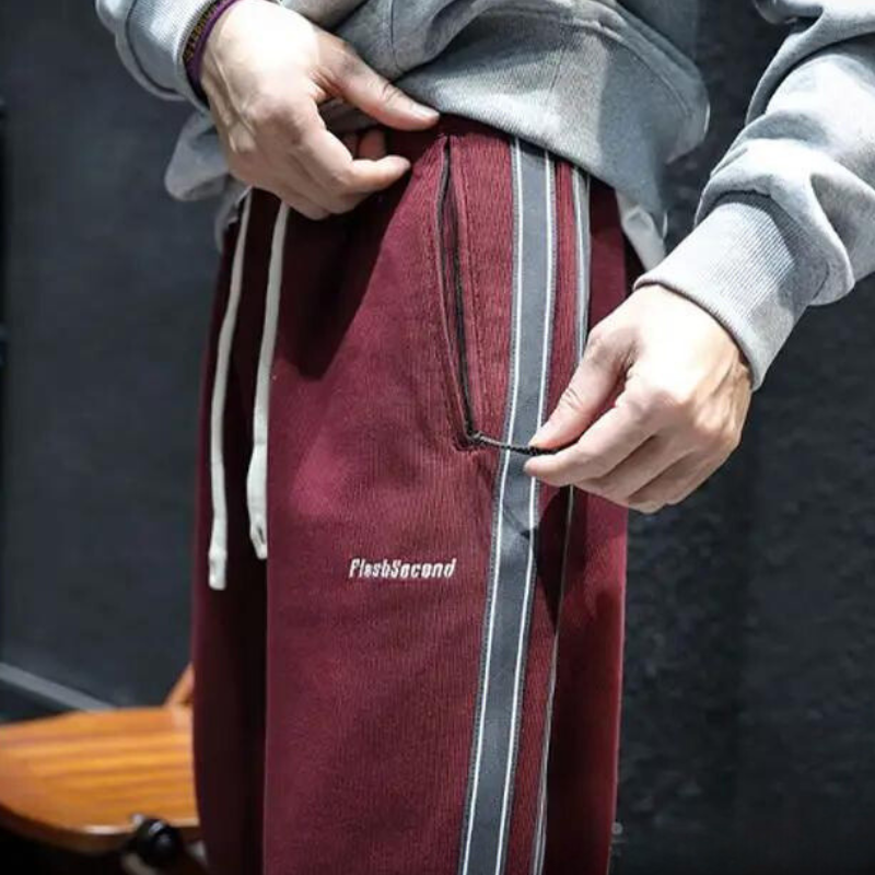 Casual velvet sweatpants with stripes