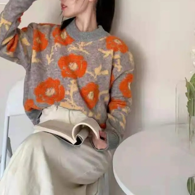 Jumper with floral pattern